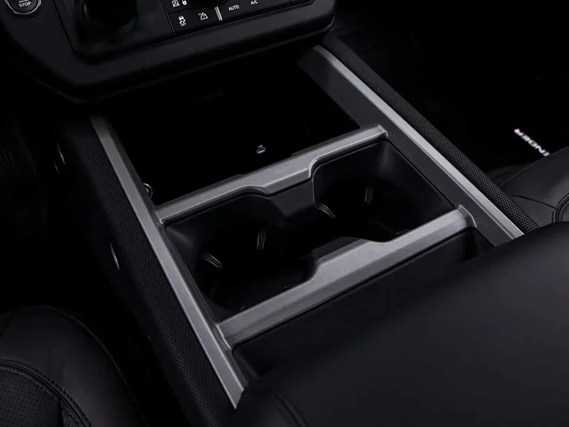 Land Rover Defender — фото 10
