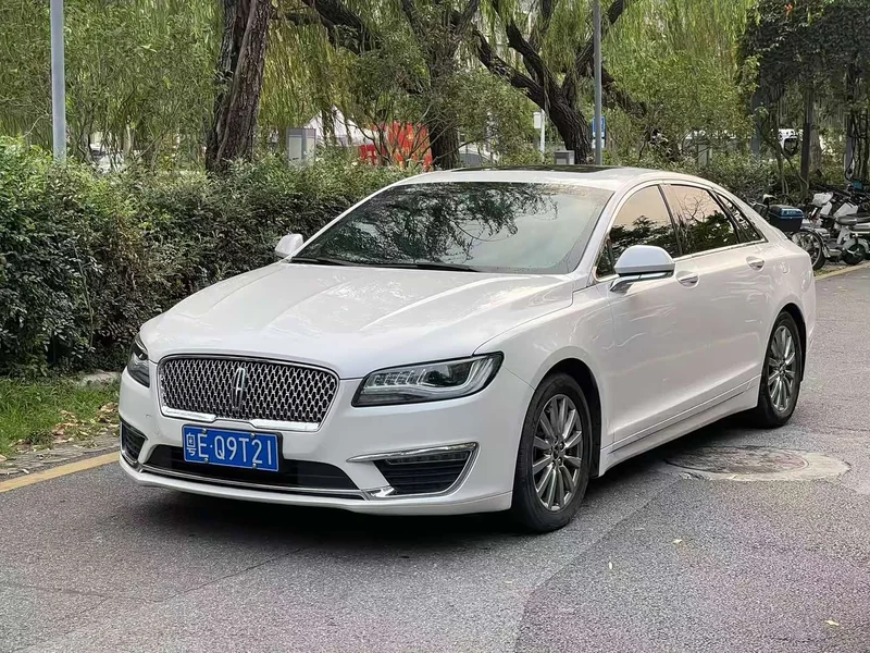 Lincoln MKZ