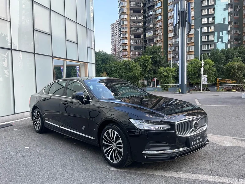 Volvo S90 — фото 3