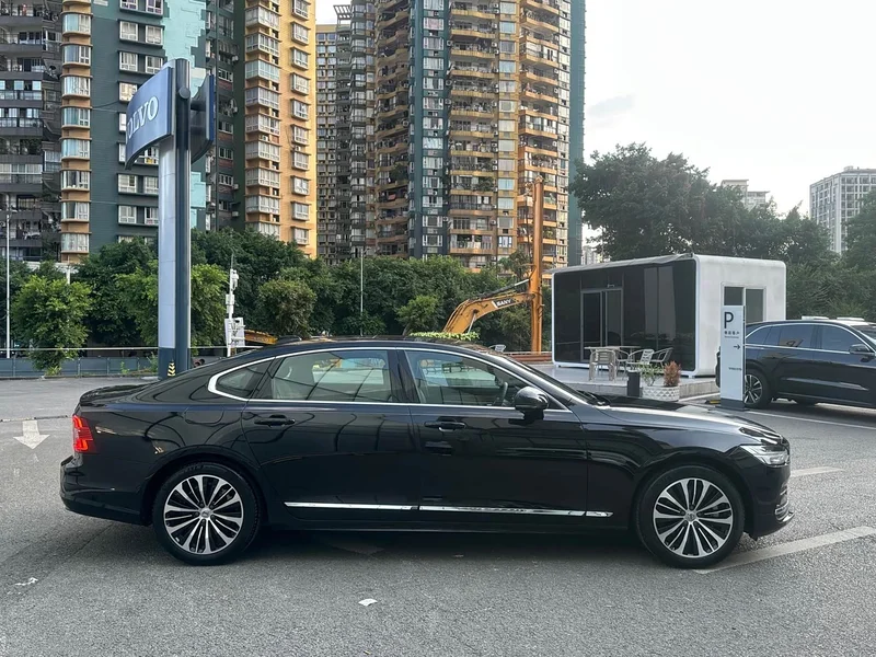 Volvo S90 — фото 4