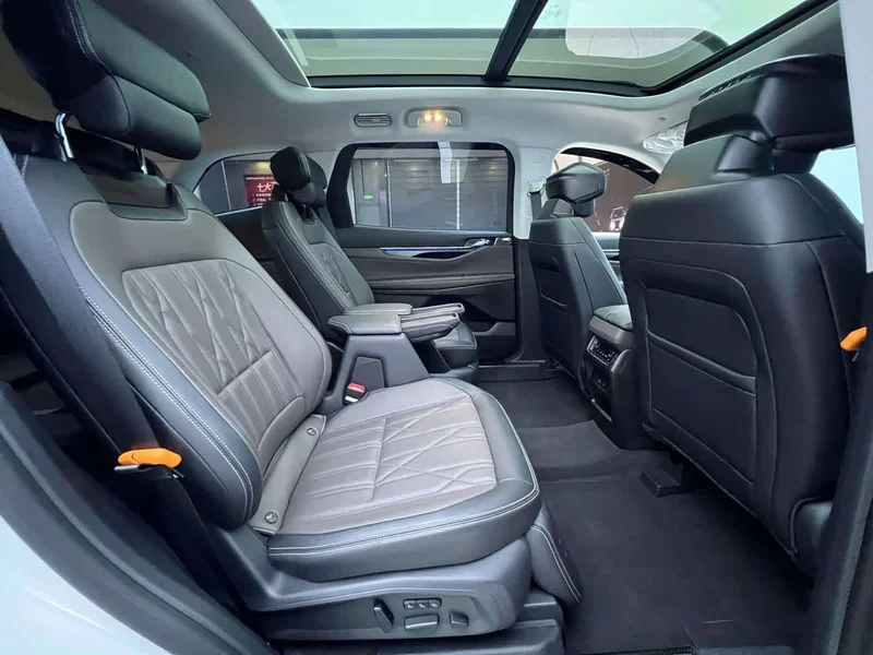Ford Edge — фото 6