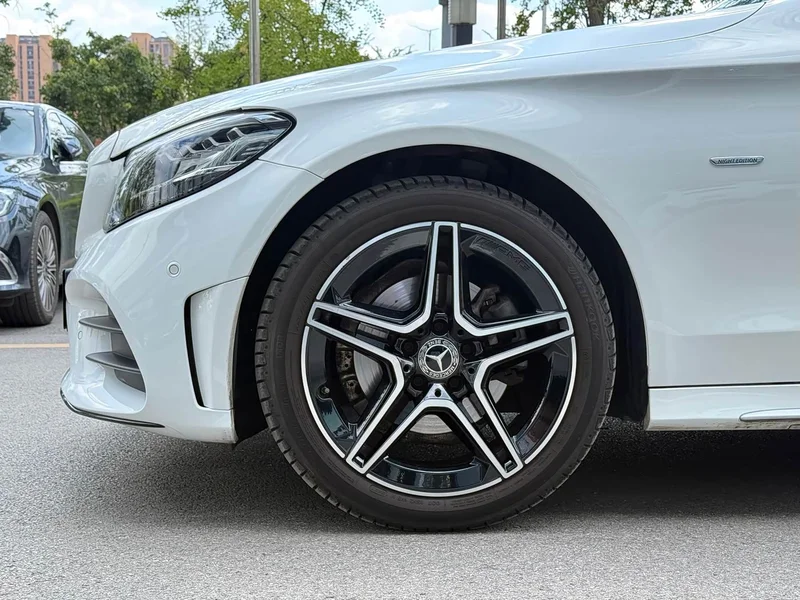 Mercedes-Benz C-Class — фото 13