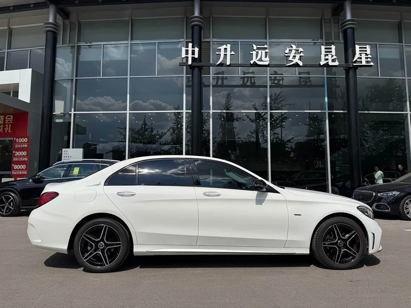 Mercedes-Benz C-Class — фото 4