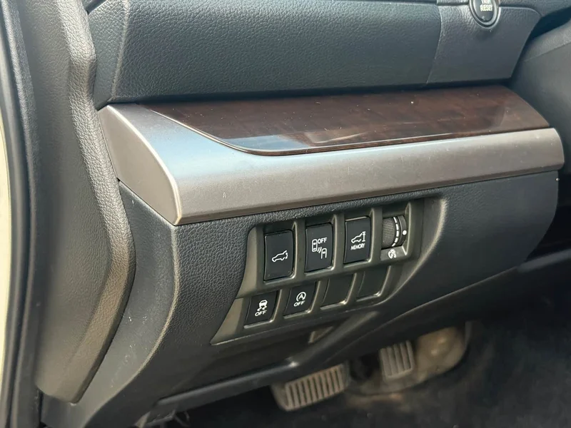 Subaru Outback — фото 13