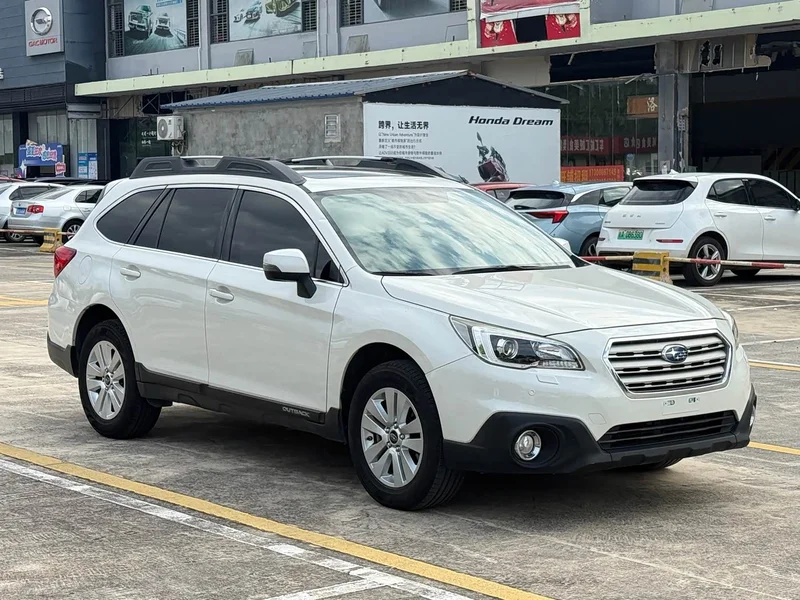 Subaru Outback — фото 3