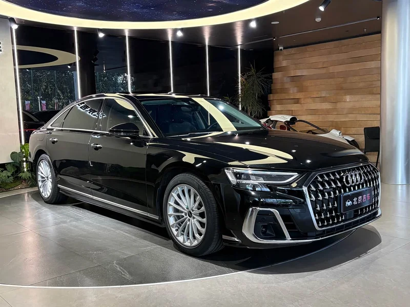 Audi A8 — фото 3