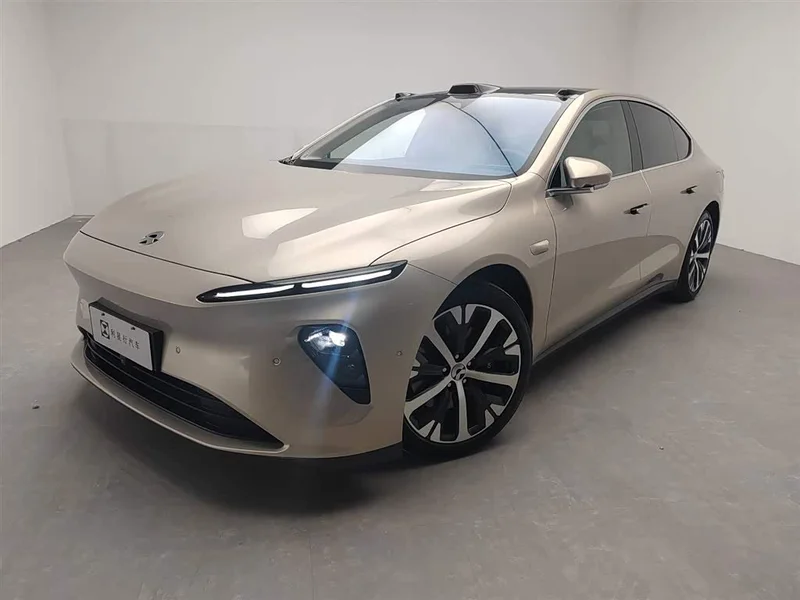 NIO ET7