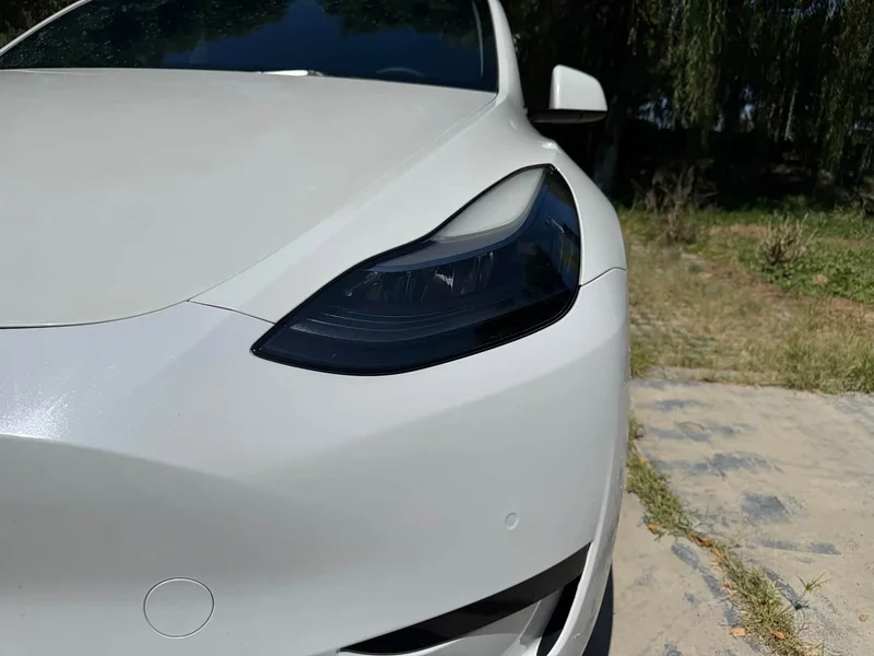 Tesla Model Y — фото 15