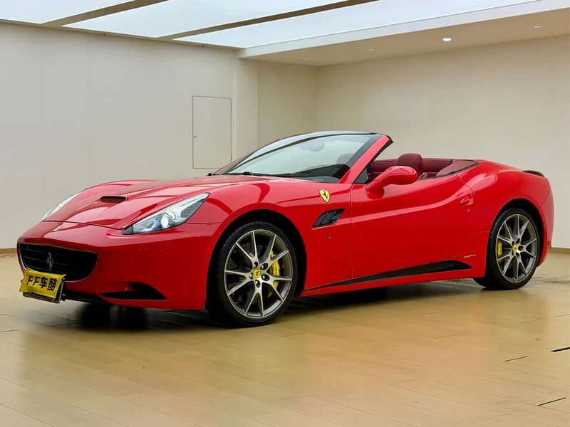 Ferrari California T — фото 1