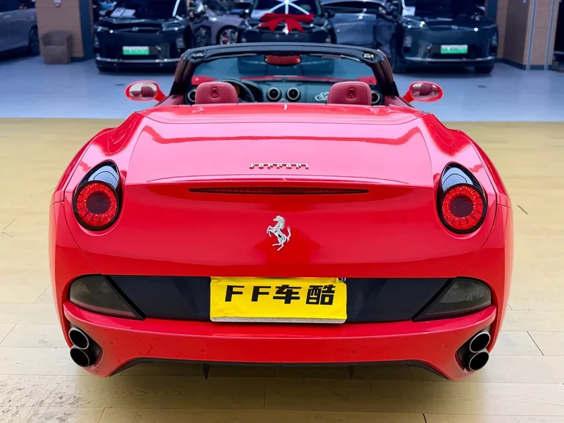 Ferrari California T — фото 6