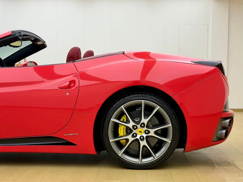 Ferrari California T — фото 10