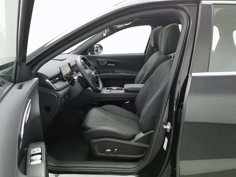 Chery Tiggo 8 — фото 10