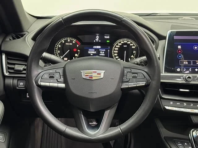 Cadillac CT5 — фото 7