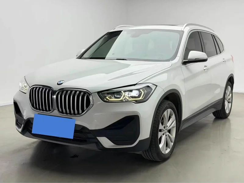 BMW X1 — фото 1