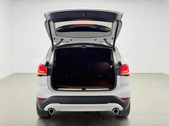 BMW X1 — фото 11