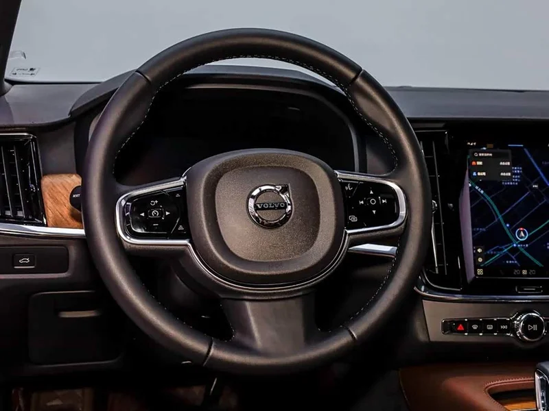 Volvo S90 — фото 20