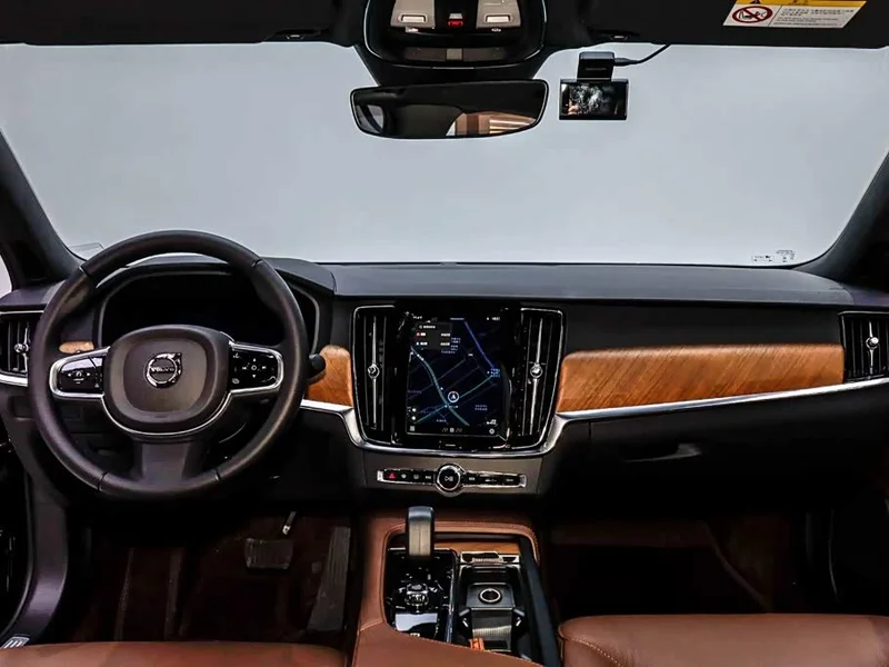 Volvo S90 — фото 21