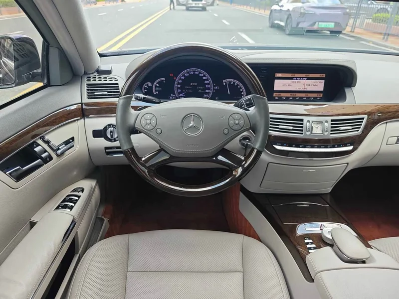 Mercedes-Benz S-Class — фото 13