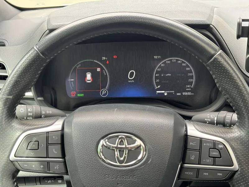 Toyota Sienna — фото 22