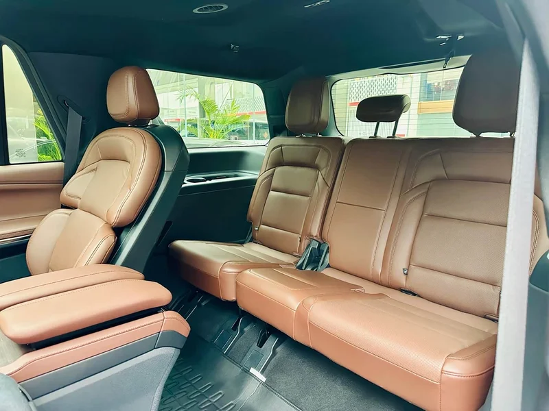 Lincoln Navigator — фото 8