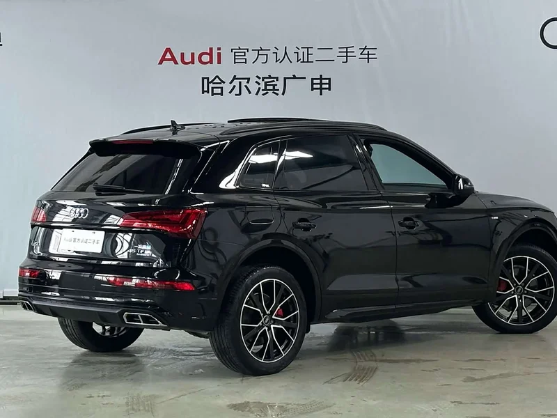 Audi Q5L — фото 3