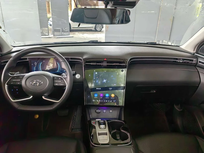 Hyundai Tucson — фото 8