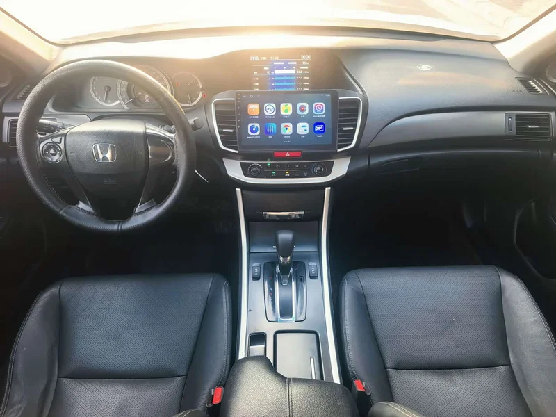 Honda Accord — фото 6