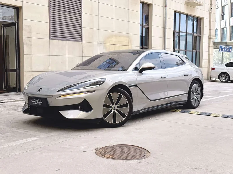 Denza Z9GT