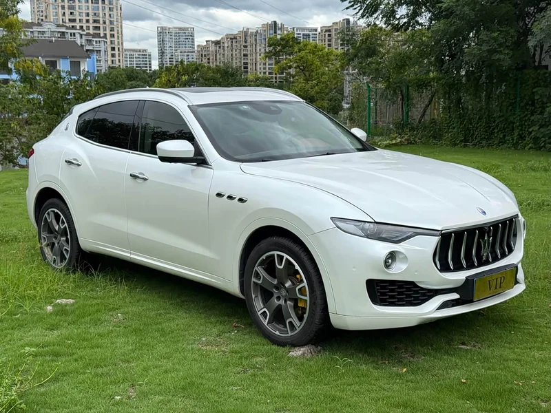 Maserati Levante — фото 3