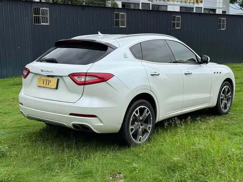 Maserati Levante — фото 4