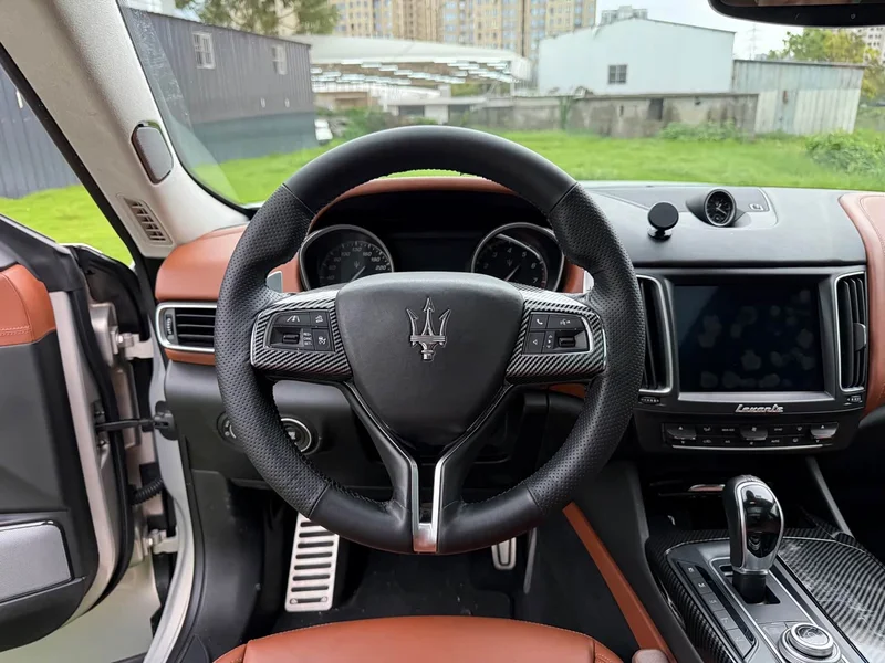 Maserati Levante — фото 10