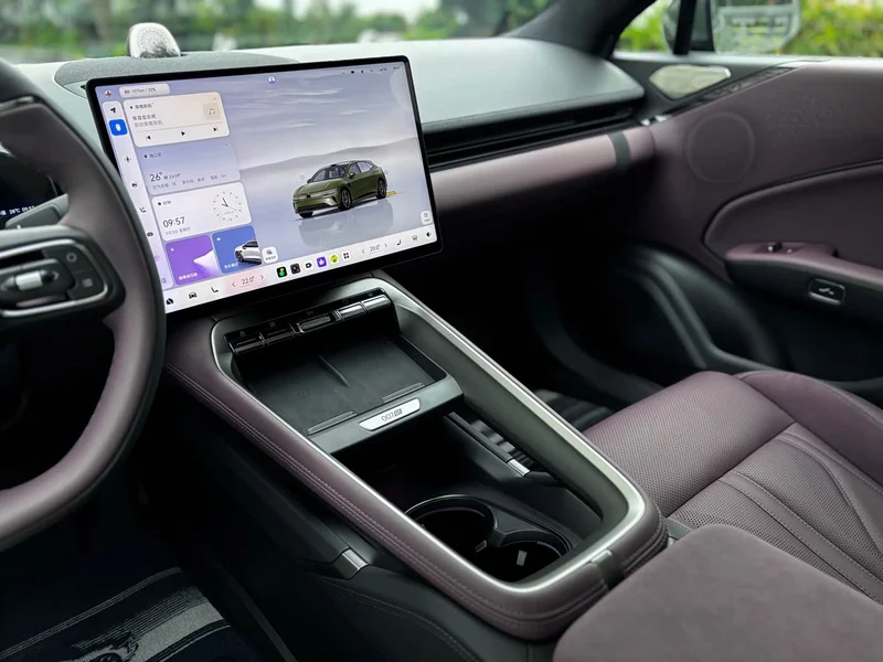 Zeekr 007GT — фото 21