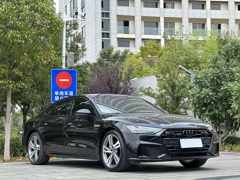 Audi A7L — фото 3