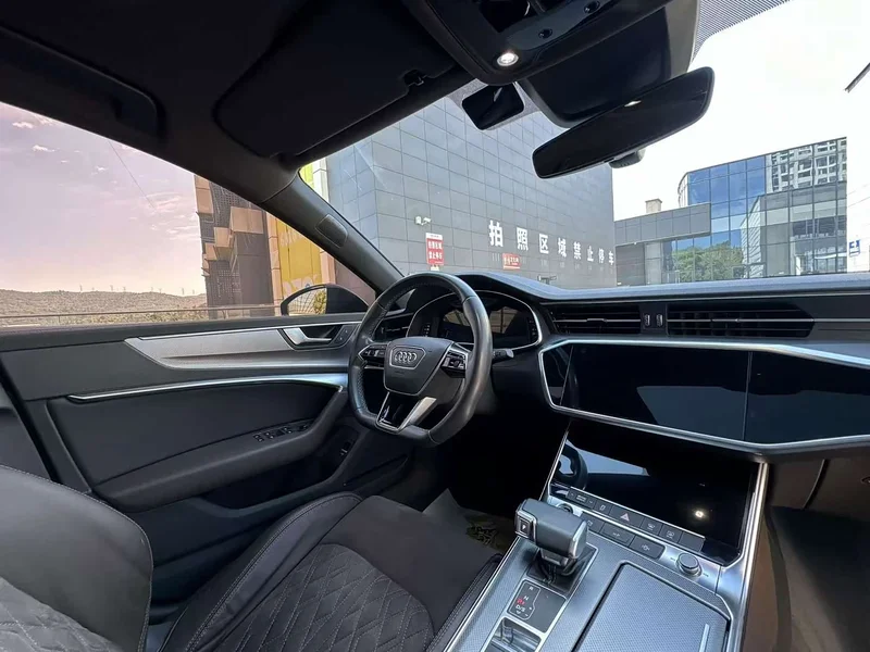 Audi A7L — фото 33