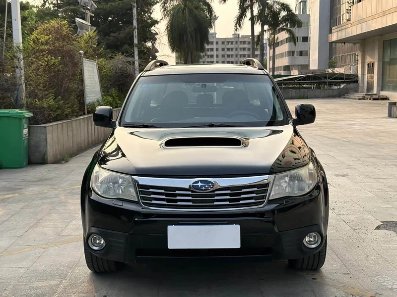 Subaru Forester — фото 1