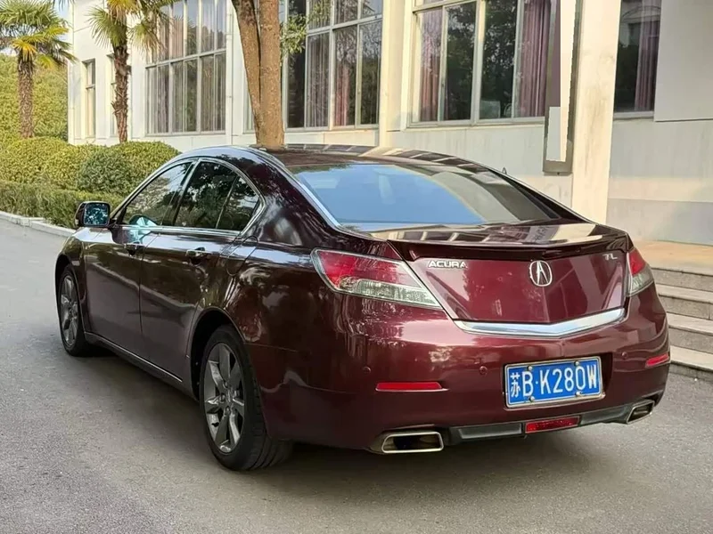 Acura TL — фото 9