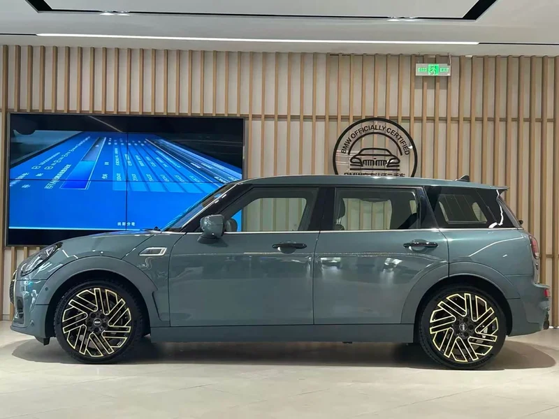 MINI CLUBMAN — фото 3