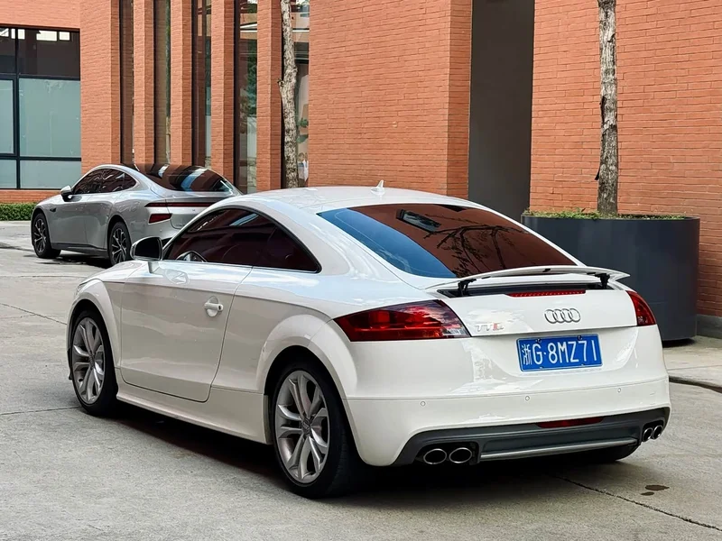 Audi TTS — фото 6