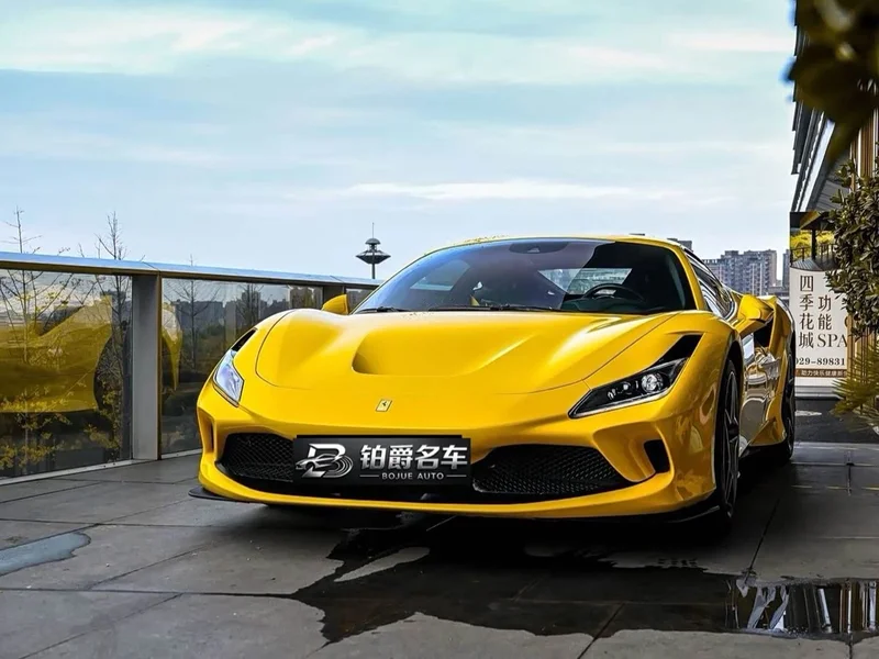 Ferrari F8