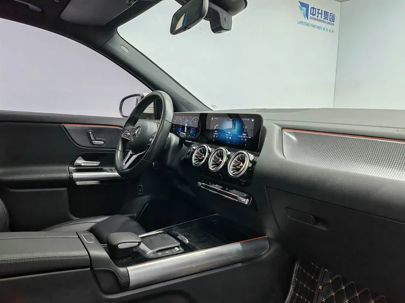 Mercedes-Benz GLA — фото 15