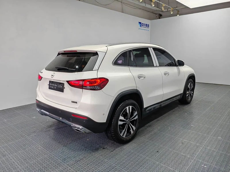Mercedes-Benz GLA — фото 6