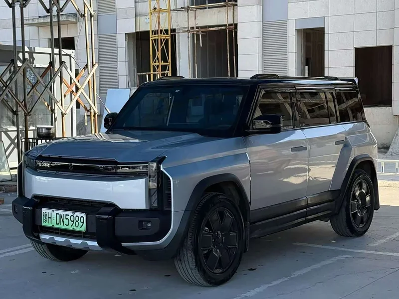 iCAR 03T