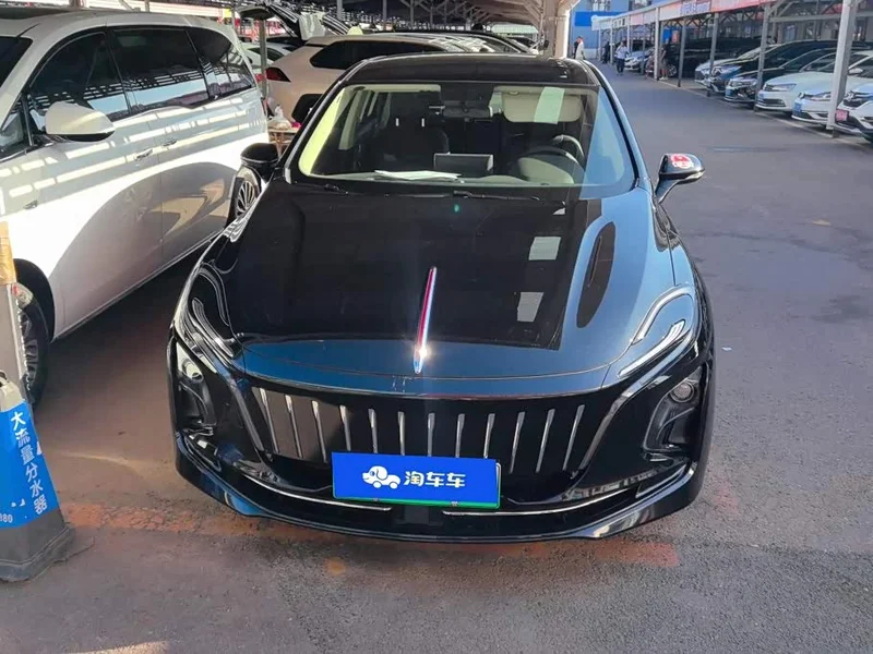 Hongqi E-QM5 — фото 2