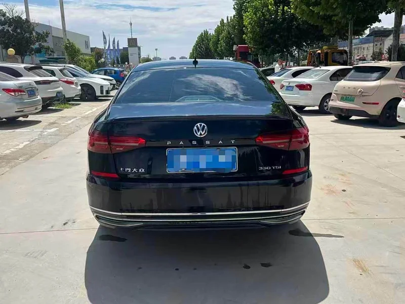 Volkswagen Passat — фото 8