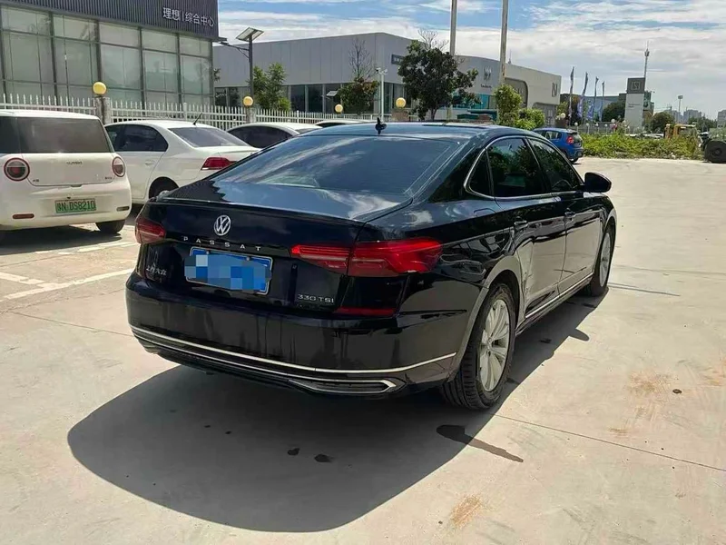 Volkswagen Passat — фото 9