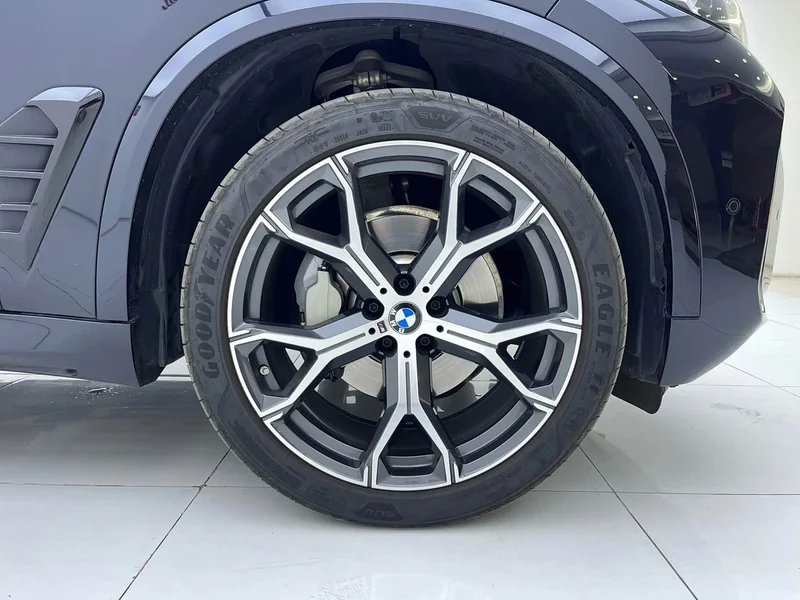 BMW X5 — фото 5