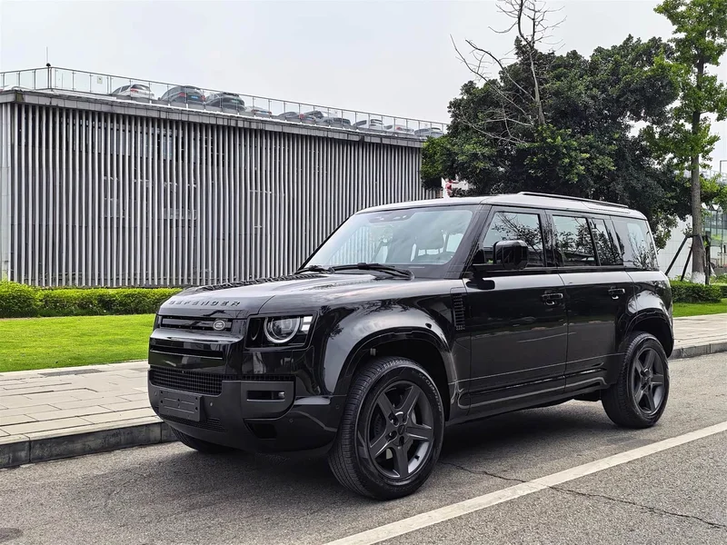 Land Rover Defender — фото 1