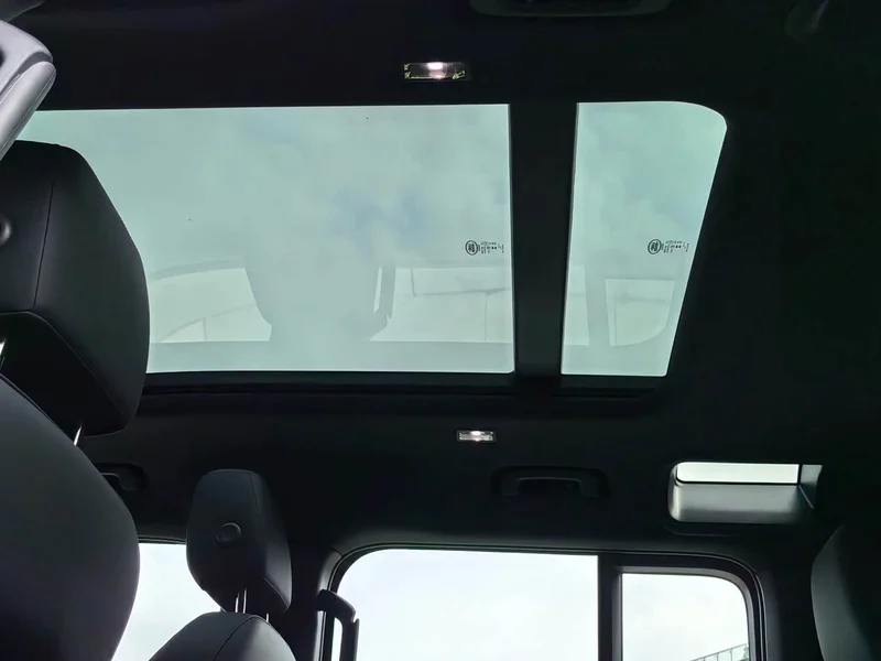 Land Rover Defender — фото 15