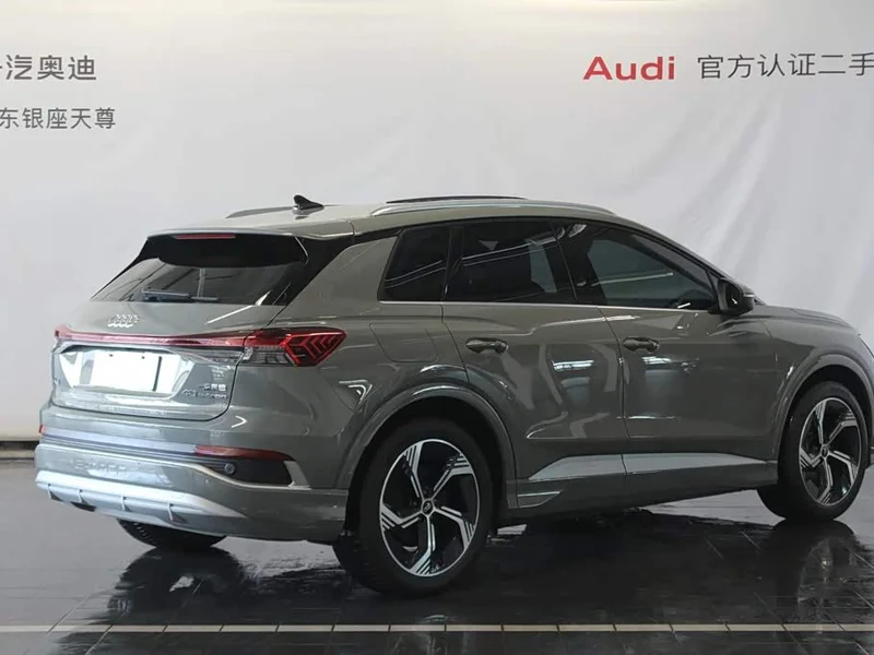 Audi Q4 e-tron — фото 5