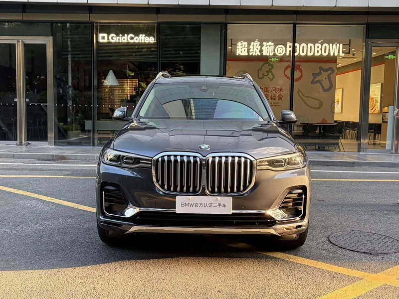 BMW X7 — фото 2